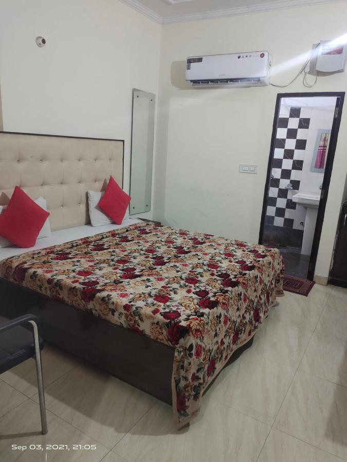 Hotel kb square Chandīgarh Exterior foto