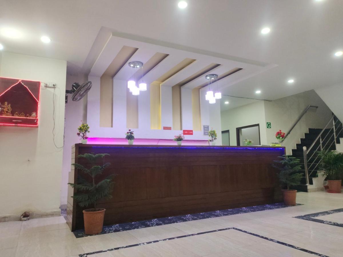 Hotel kb square Chandīgarh Exterior foto