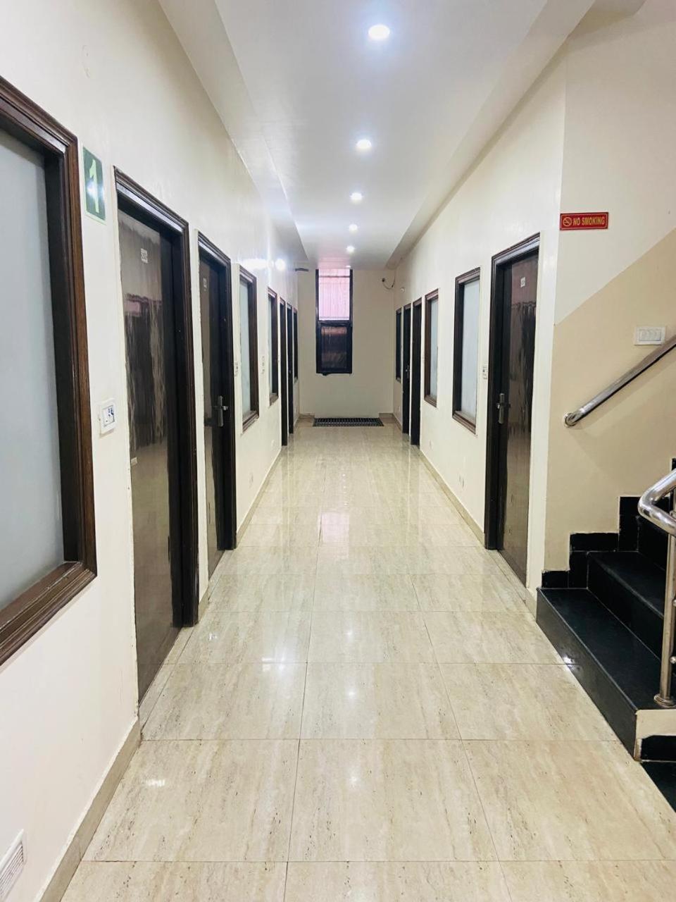 Hotel kb square Chandīgarh Exterior foto